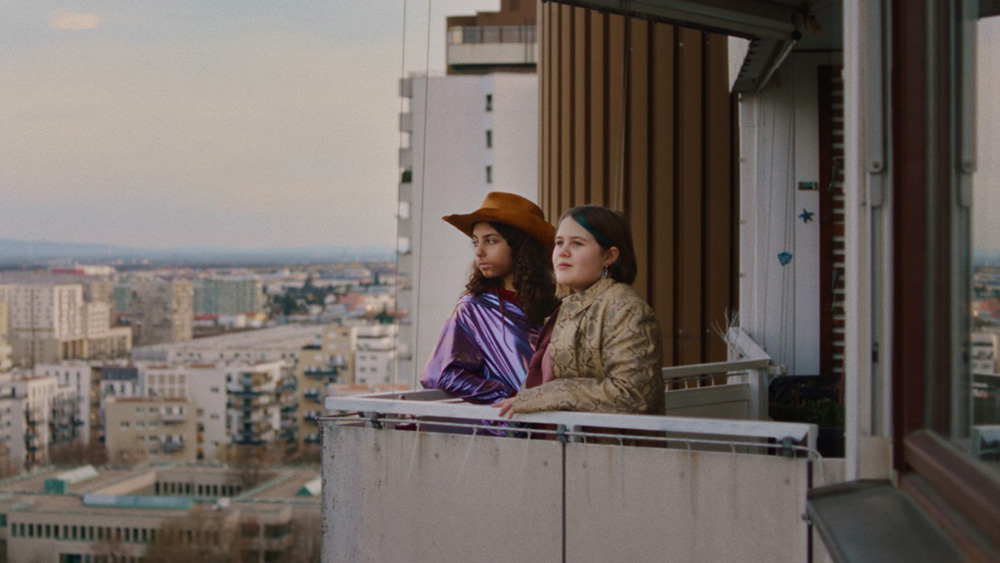 Ko te je strah, globoko vdihneš in se nasmehneš