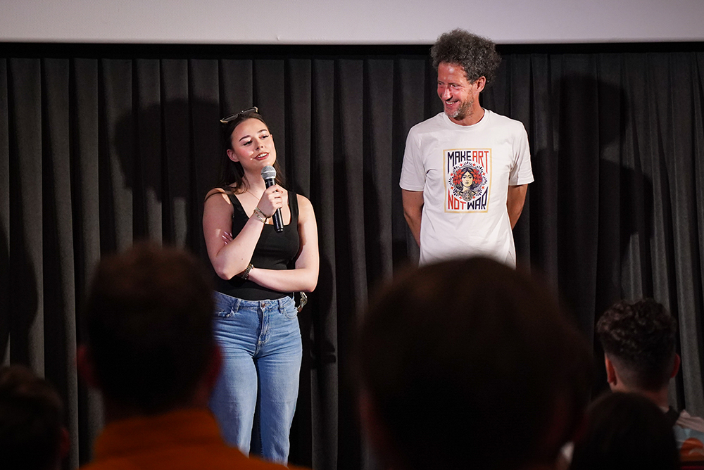 Pogovor o(b) filmu Novi sošolci